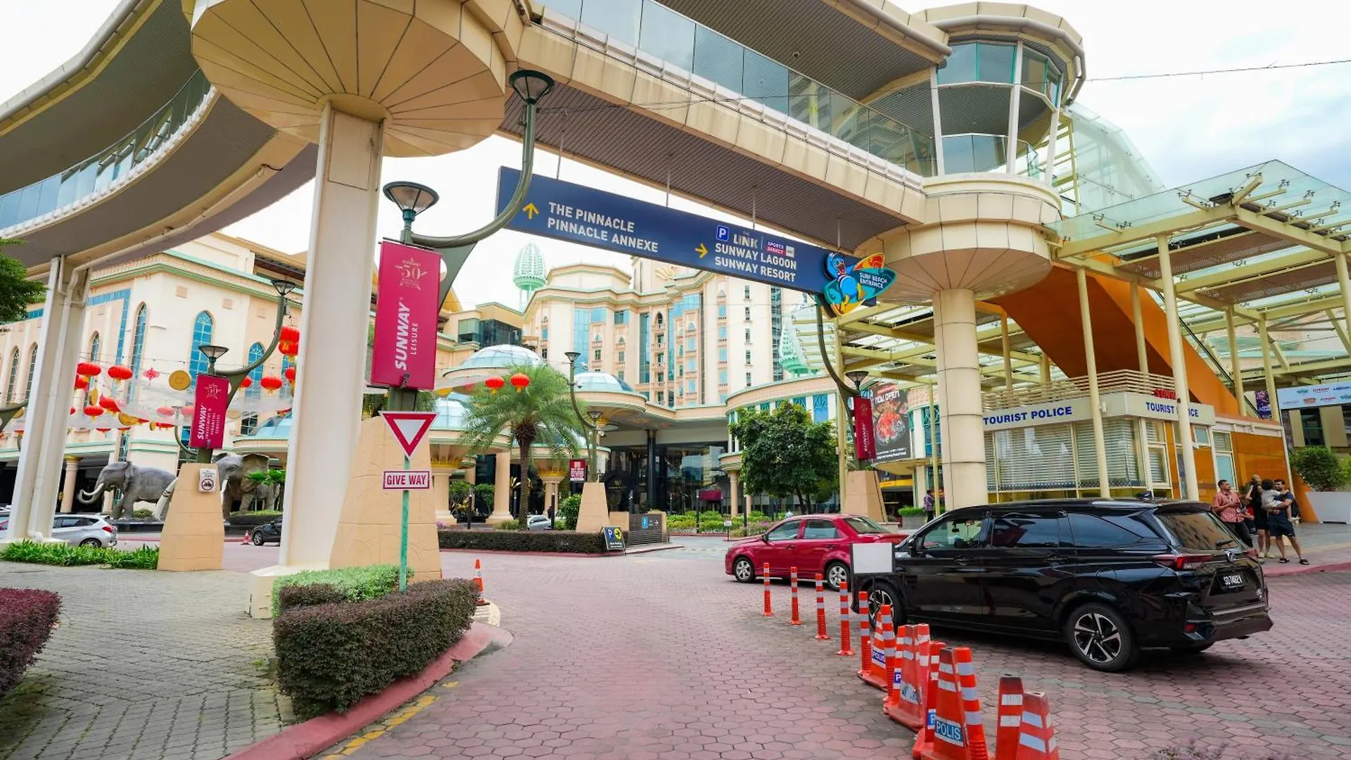 *** Hotel Blue Lagoon At Bandar Sunway Subang Jaya Malaysia